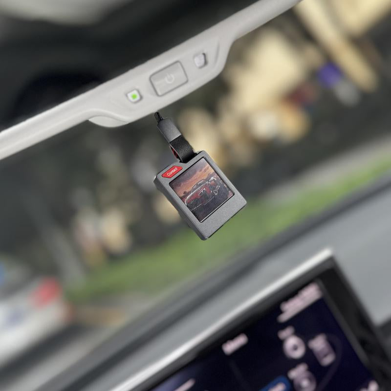 Phototag: Customizable E-Ink Tracker for Keys, Wallets, Luggage. Compatible with Apple Find My (Ios Only). Displays Photos and Emojis. up to 10 Months of Battery Life and IP65 Waterproof. Replaceable Battery.Personalized Gift.